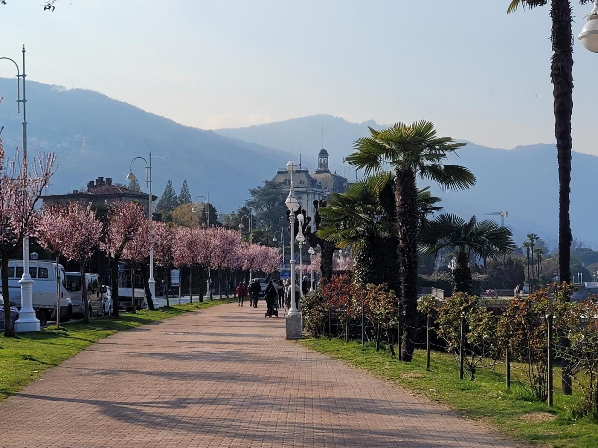 Al Dolce Vita Stresa Luaran gambar